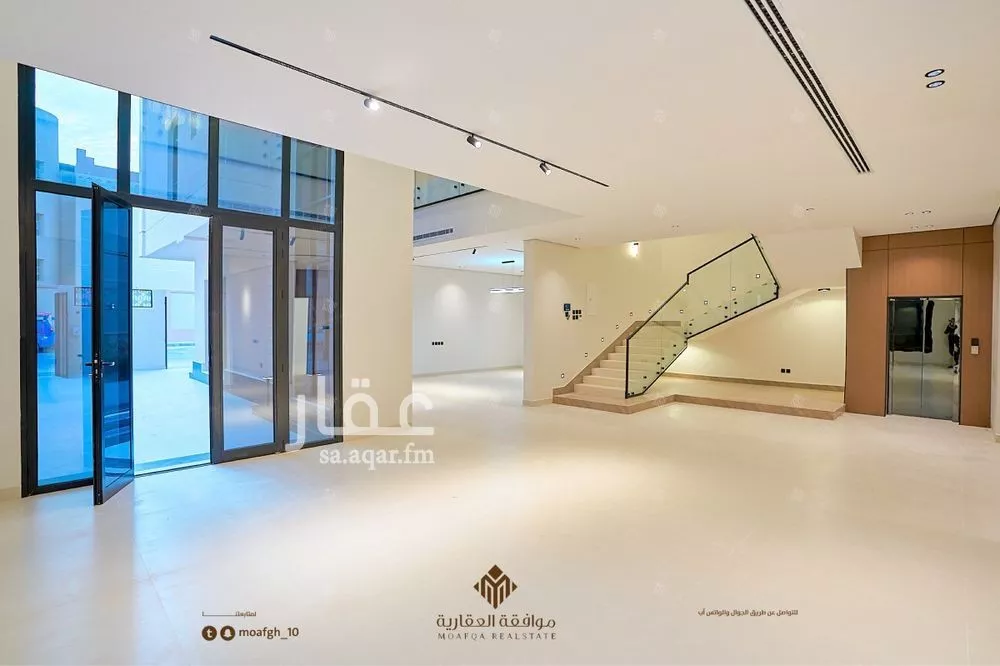 4 bedroom villa in Al Mahdiyyah 23