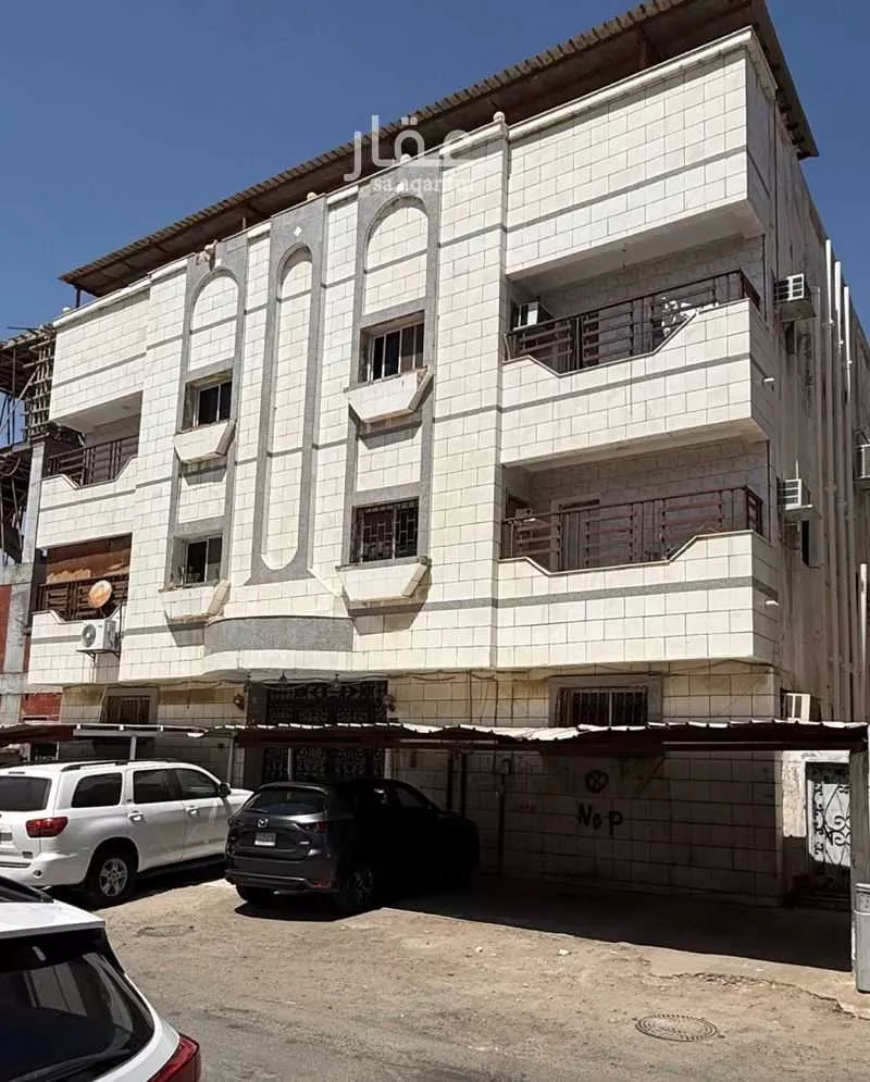 عمارة 624 م² في الصفا 5
