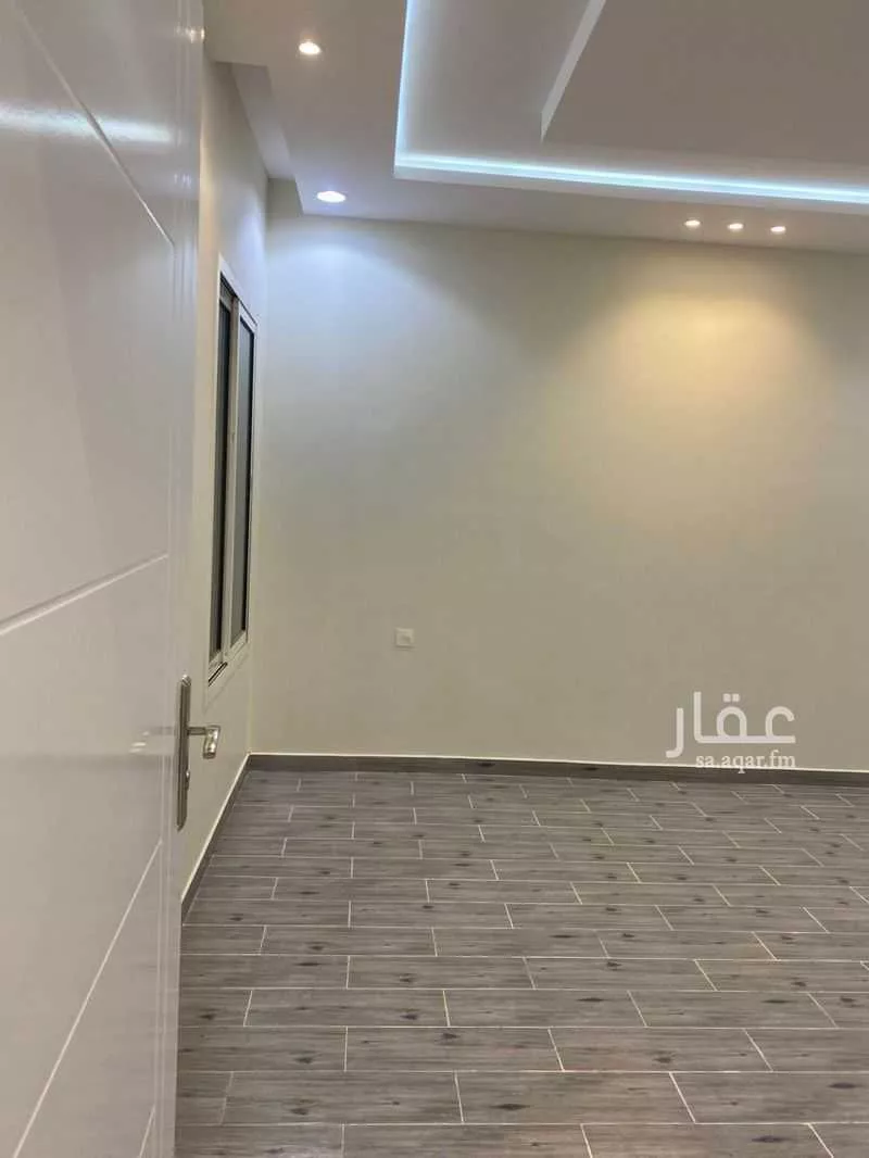 3 bedroom floor in Okaz 11