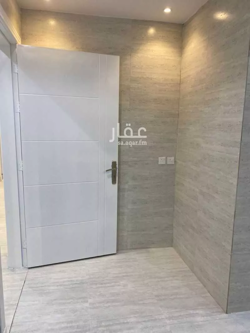 3 bedroom floor in Okaz 12