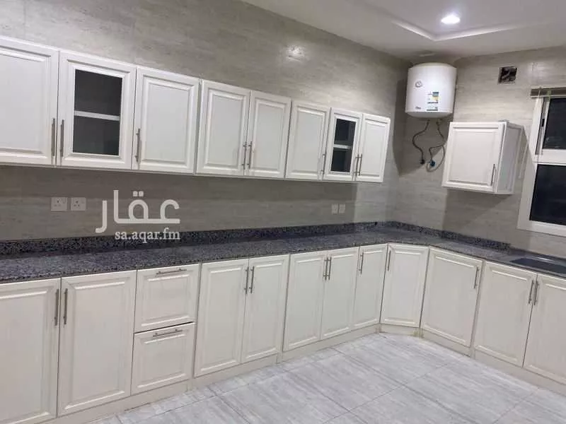 3 bedroom floor in Okaz 15