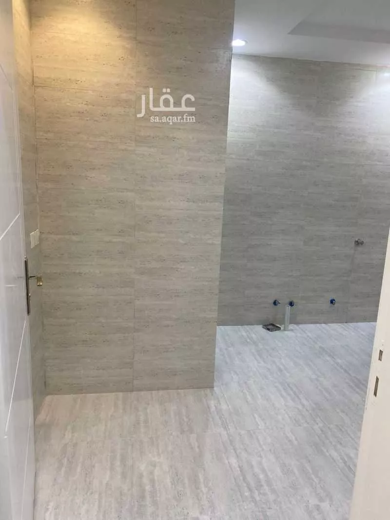 3 bedroom floor in Okaz 16