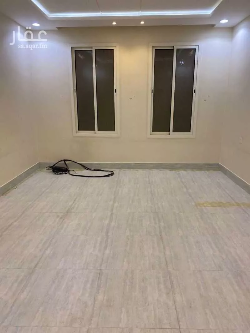 3 bedroom floor in Okaz 17