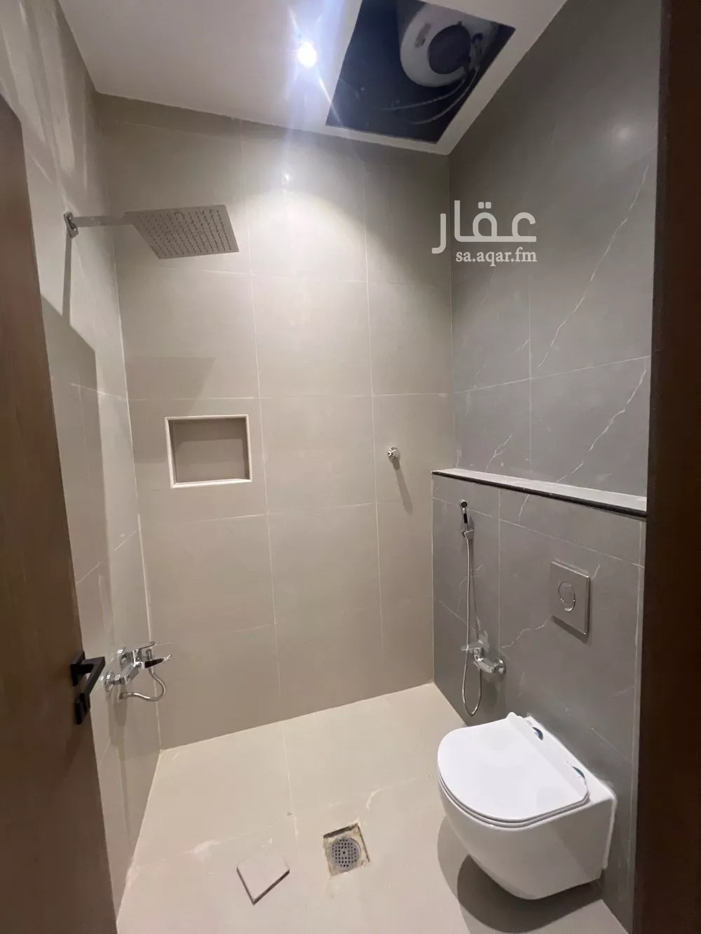 4 bedroom villa in Al Maizilah 9