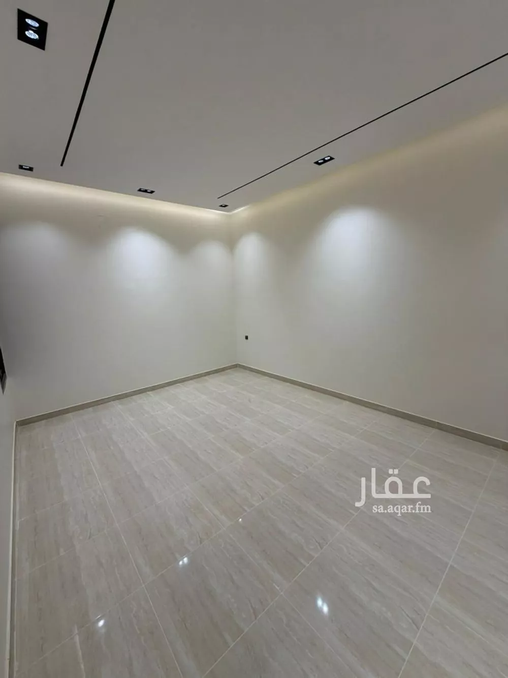 5 bedroom villa in Al Rimal 11
