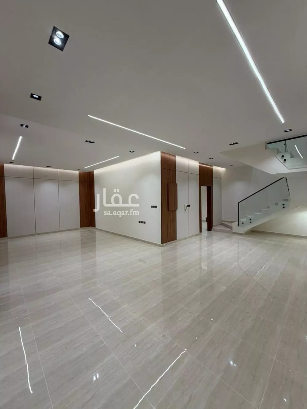 5 bedroom villa in Al Rimal 4