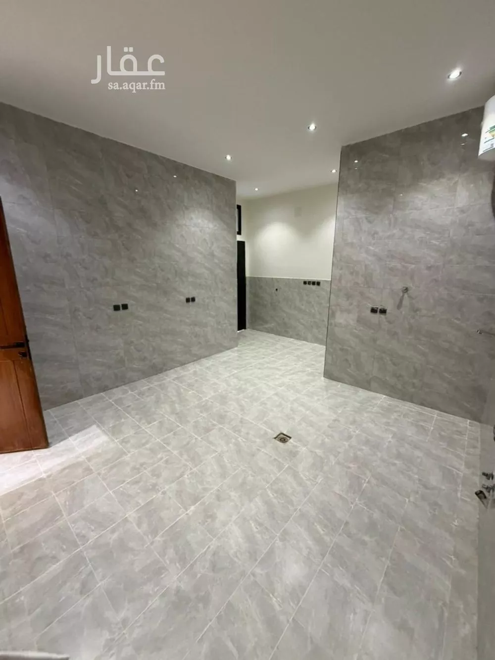 5 bedroom villa in Al Rimal 5