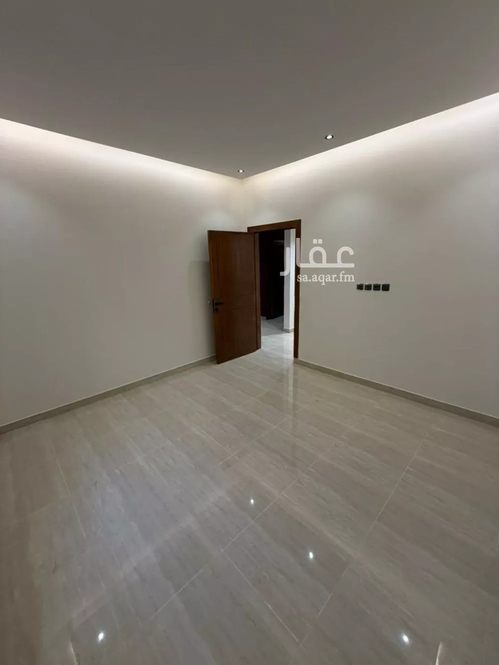 9 bedroom villa in Al Rimal 11