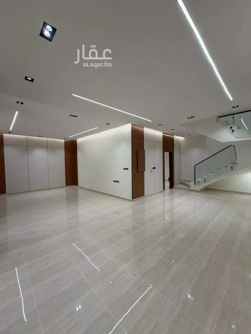 9 bedroom villa in Al Rimal 4