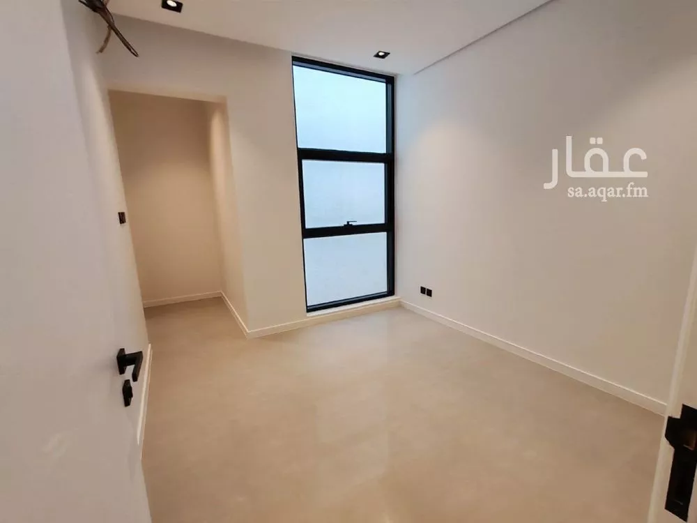 فيلا 3 غرف في الملك عبدالله 6