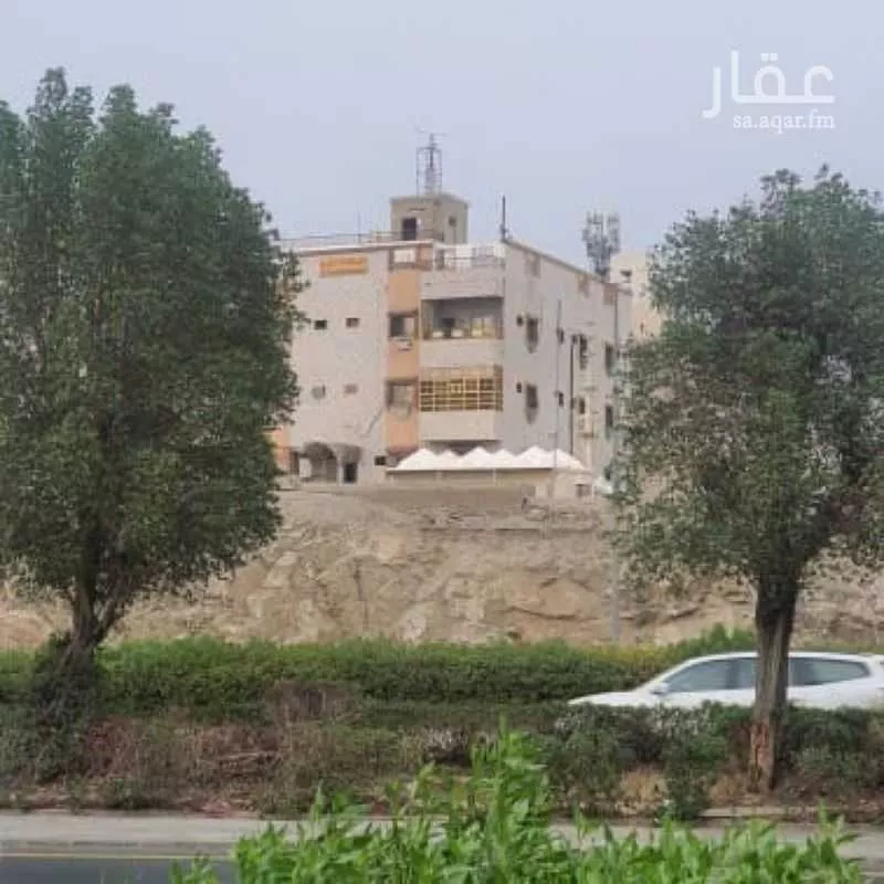 عمارة 669 م² في الرصيفة 3