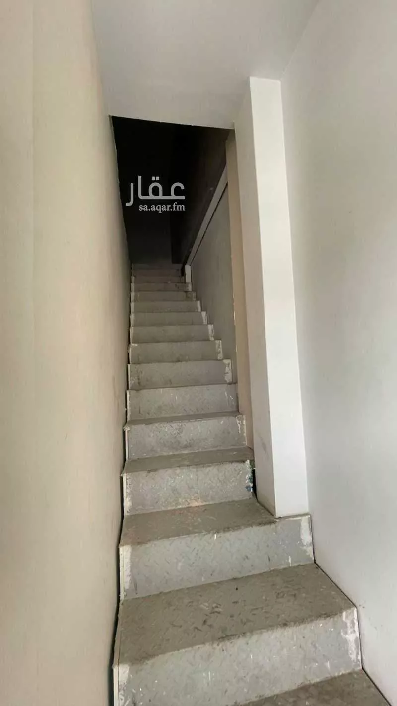 محل 97 م² في السلامة 5