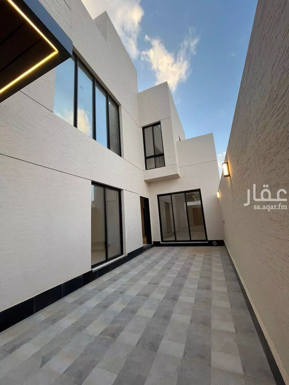 فيلا 5 غرف في المهدية 6