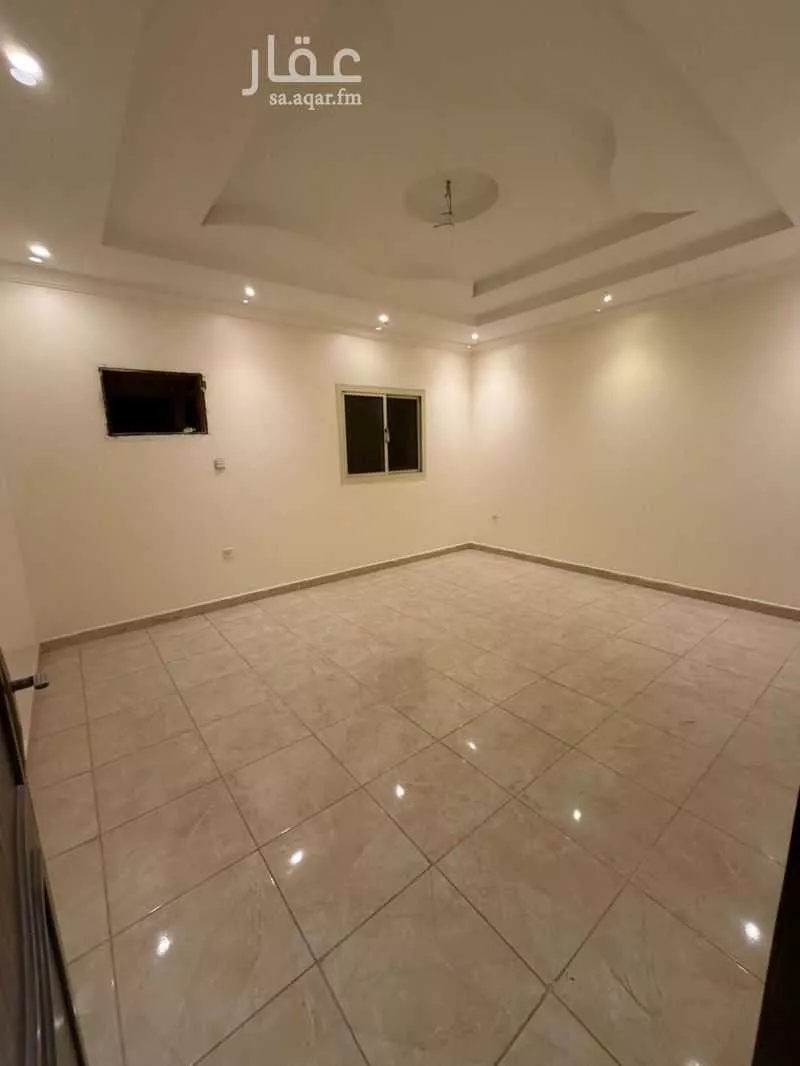 5 bedroom apartment in Al Hamdaniyah 3