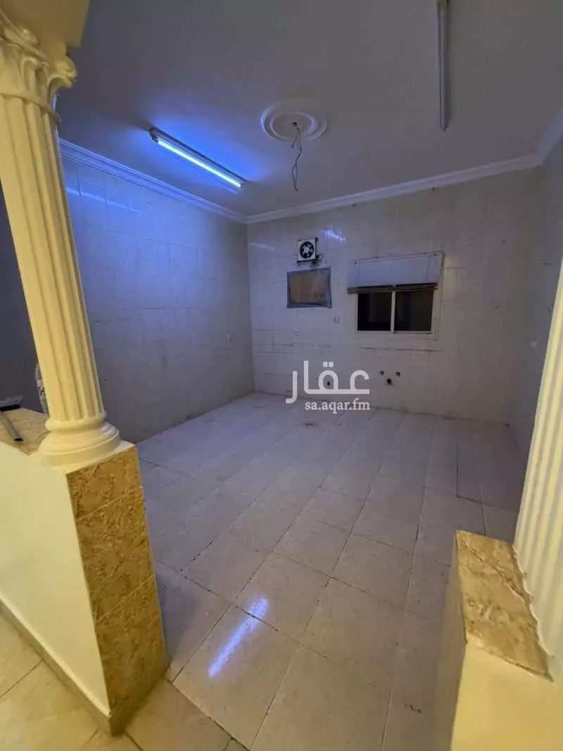 5 bedroom apartment in Al Hamdaniyah 4