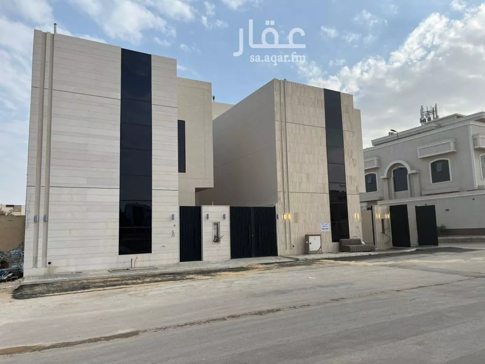 4 bedroom villa in Al Mahdiyyah 2