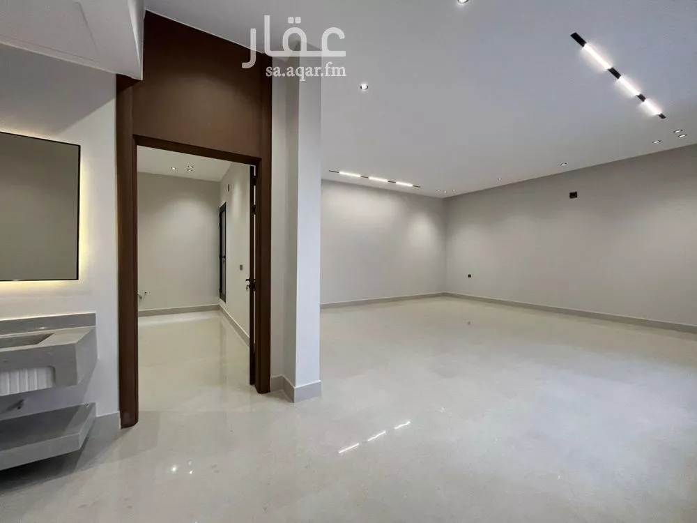 4 bedroom villa in Al Mahdiyyah 13