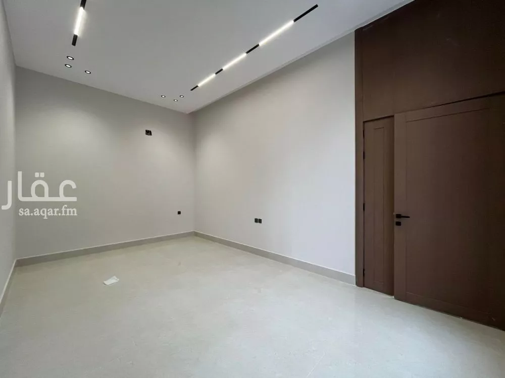 4 bedroom villa in Al Mahdiyyah 14