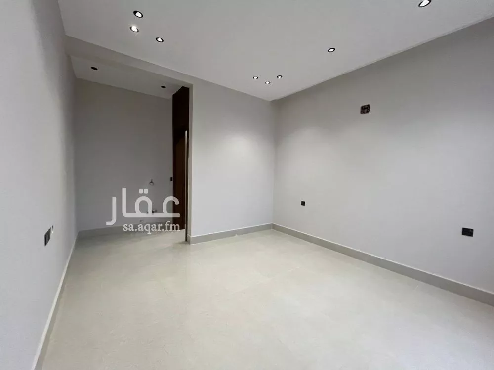 4 bedroom villa in Al Mahdiyyah 23
