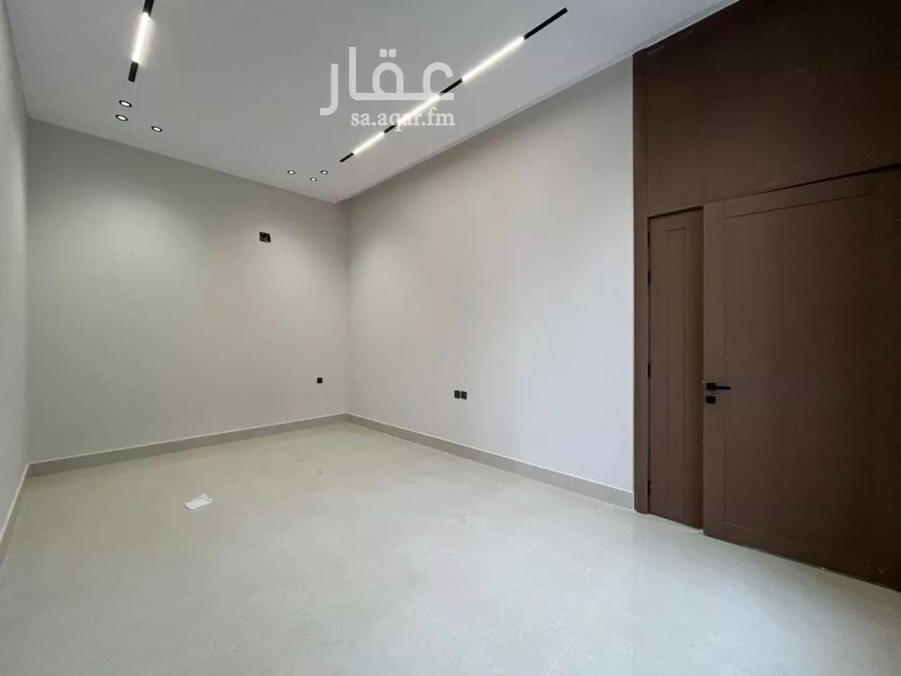 4 bedroom villa in Al Mahdiyyah 28
