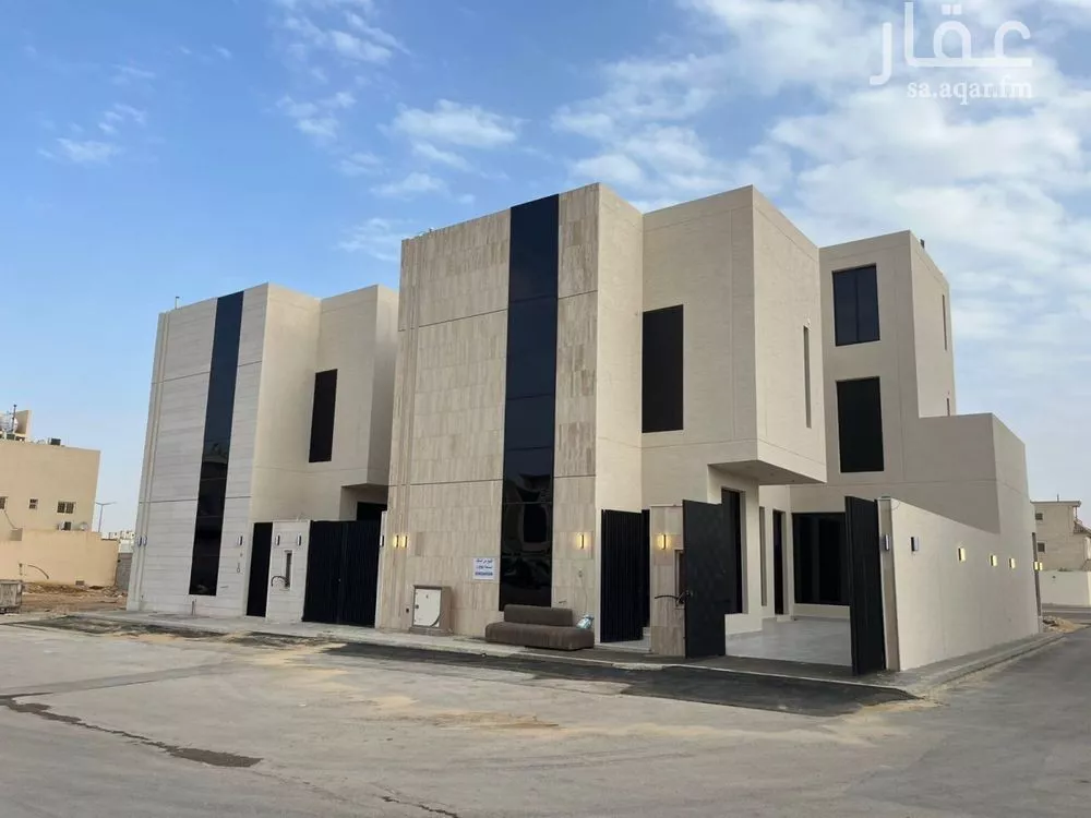 4 bedroom villa in Al Mahdiyyah 4