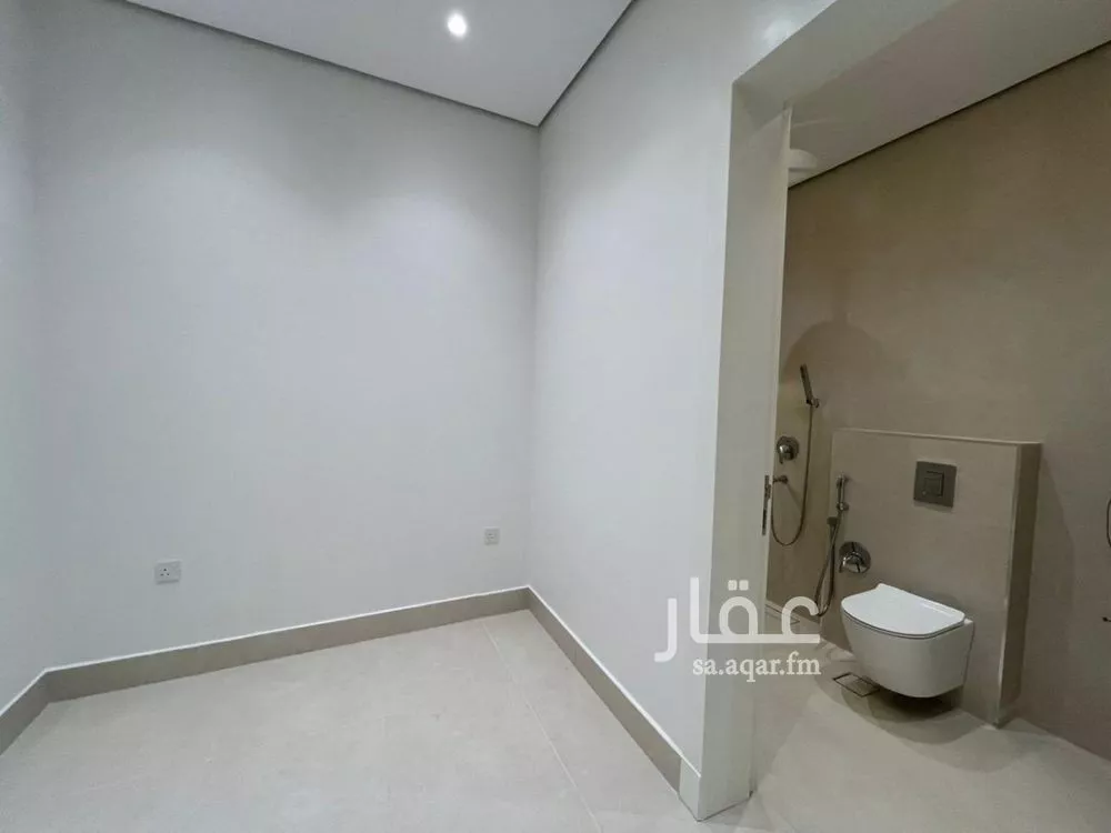6 bedroom villa in Al Mahdiyyah 18