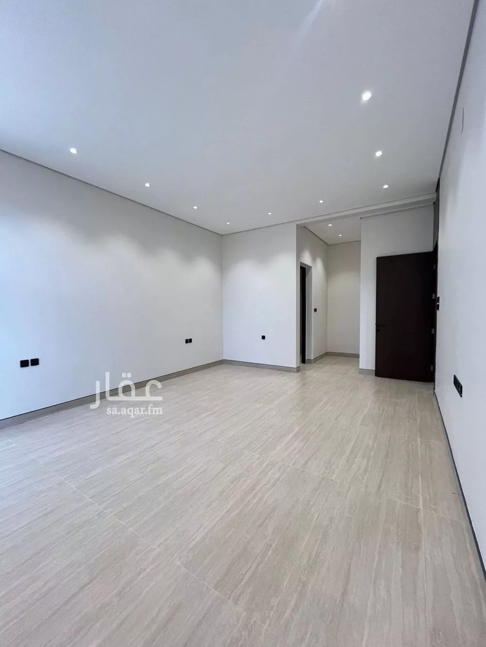 5 bedroom villa in Al Mahdiyyah 10