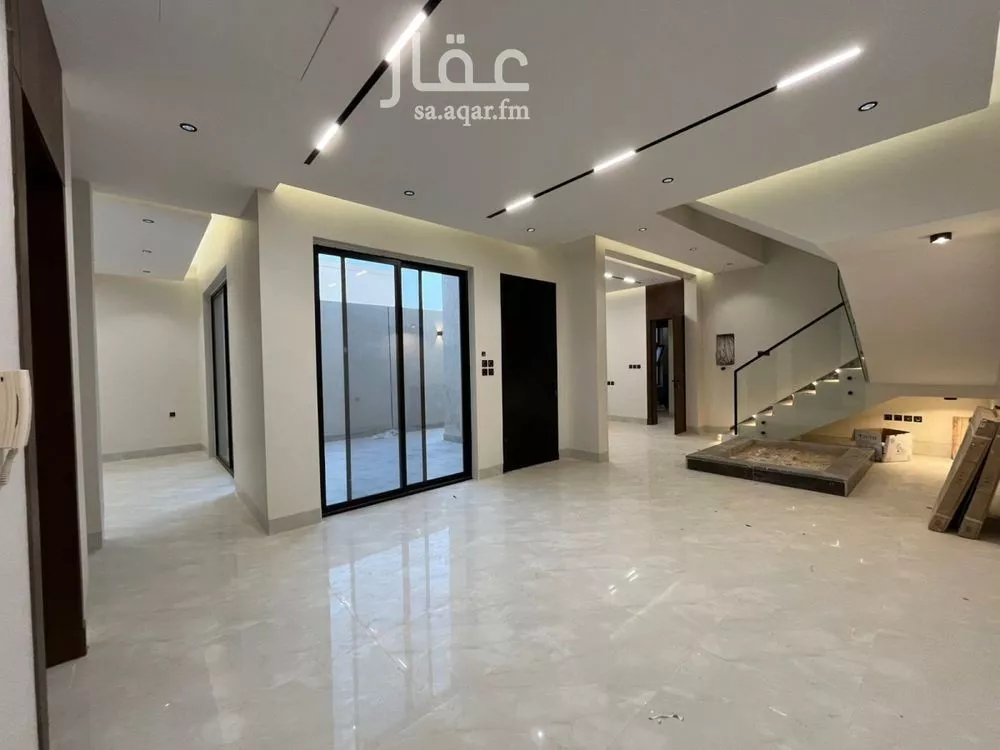 6 bedroom villa in Al Mahdiyyah 7