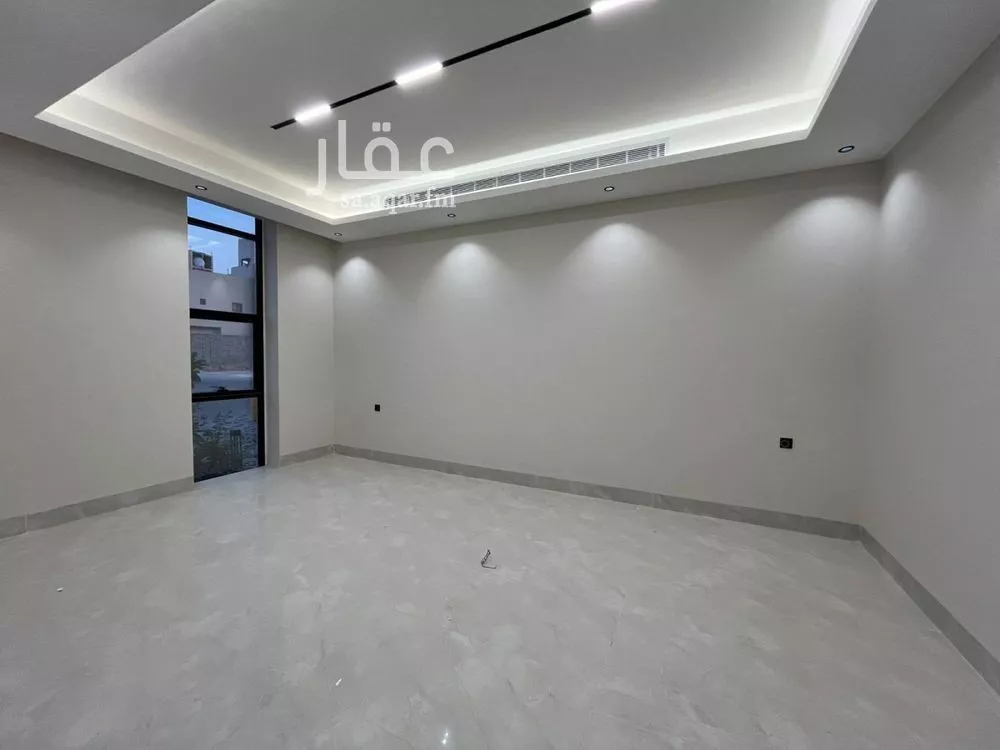 6 bedroom villa in Al Mahdiyyah 9