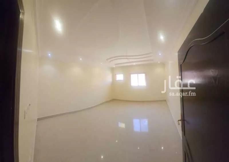 6 bedroom apartment in Al Hamdaniyah 4