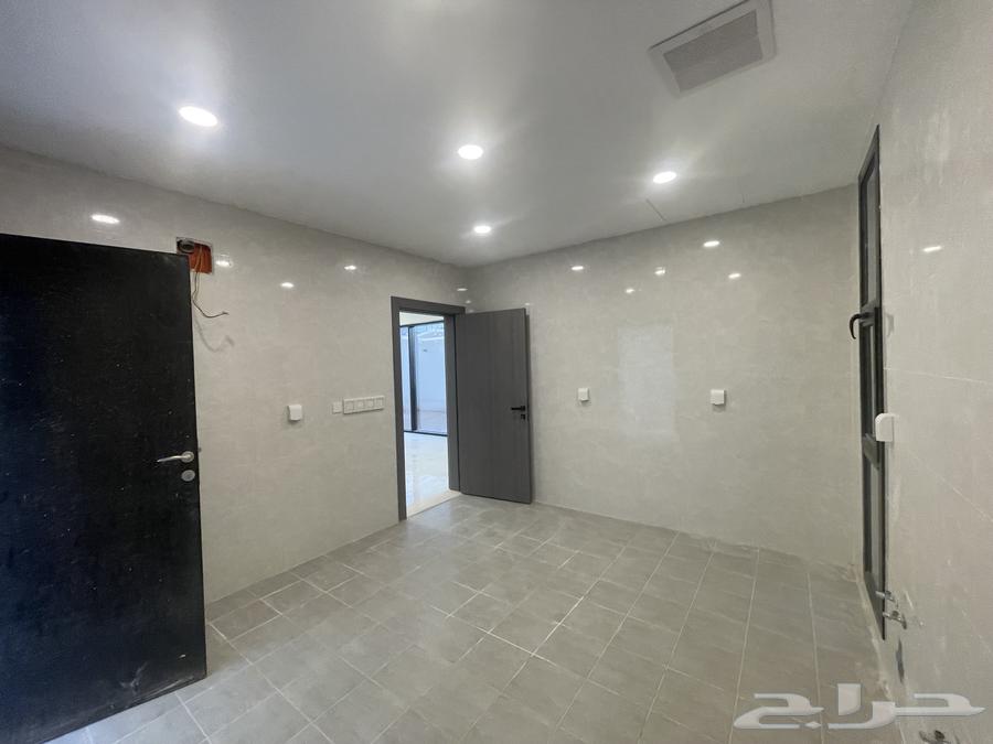 3 bedroom villa in Al Janadriyah 13