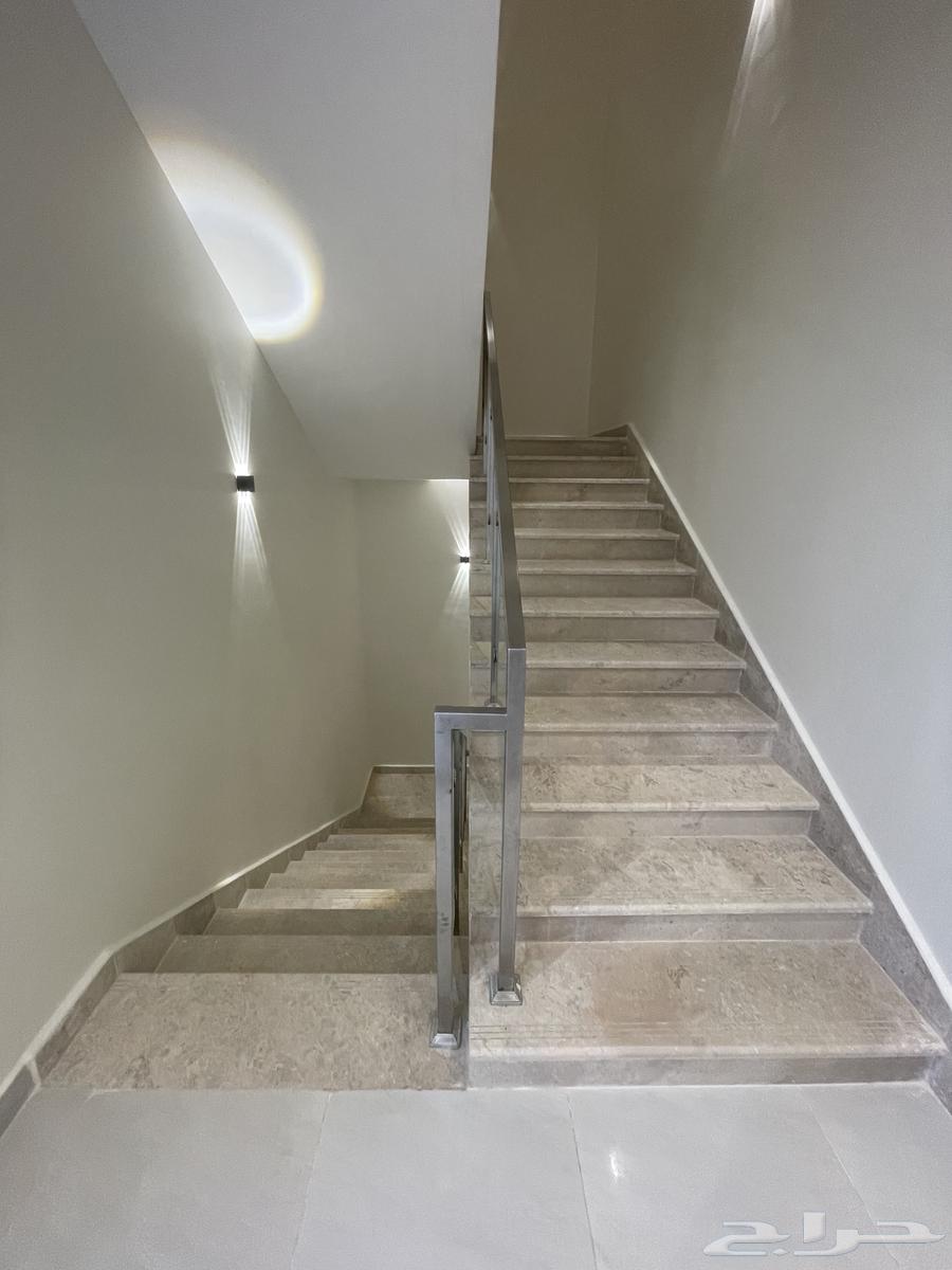 3 bedroom villa in Al Janadriyah 15
