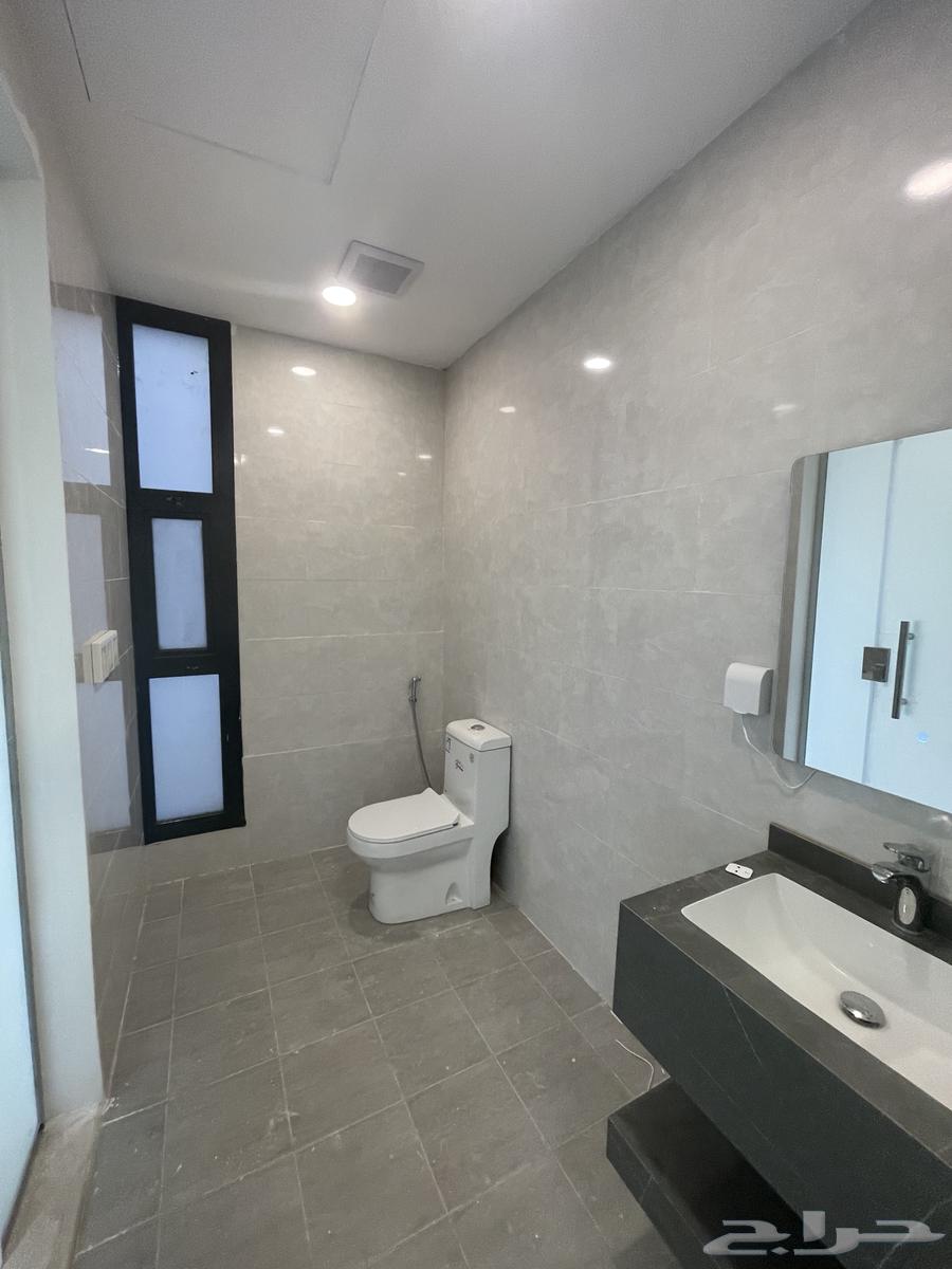 3 bedroom villa in Al Janadriyah 18