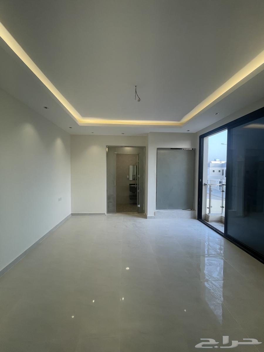 3 bedroom villa in Al Janadriyah 23