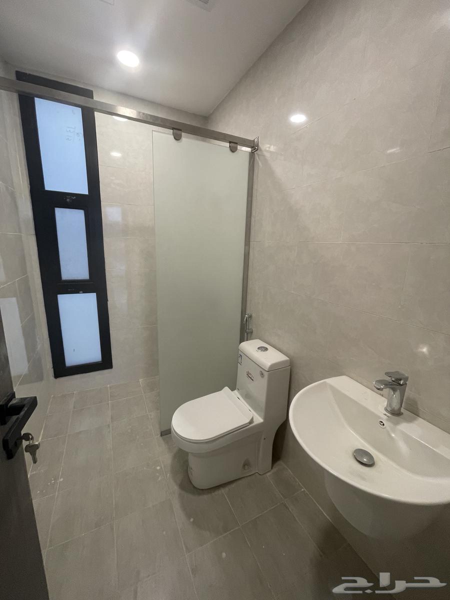 3 bedroom villa in Al Janadriyah 27