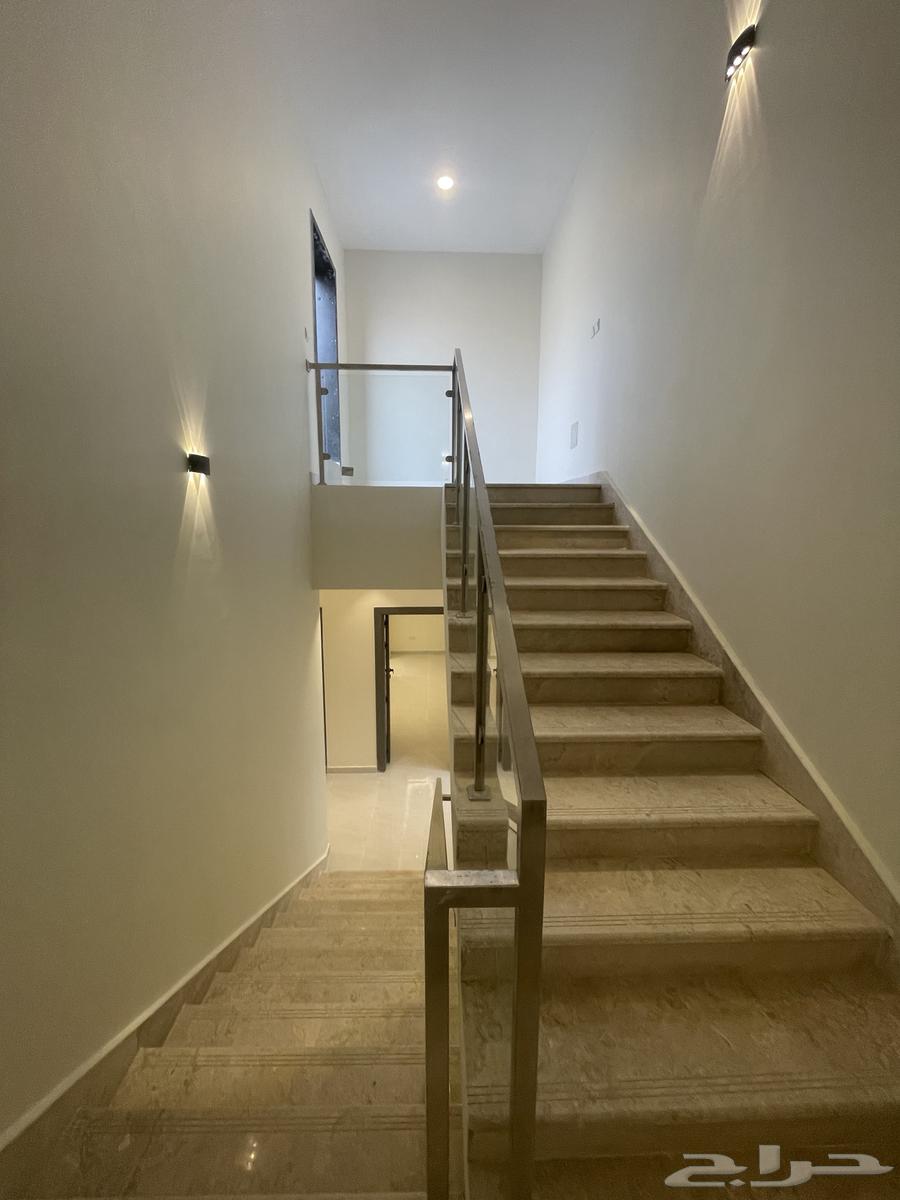 3 bedroom villa in Al Janadriyah 31