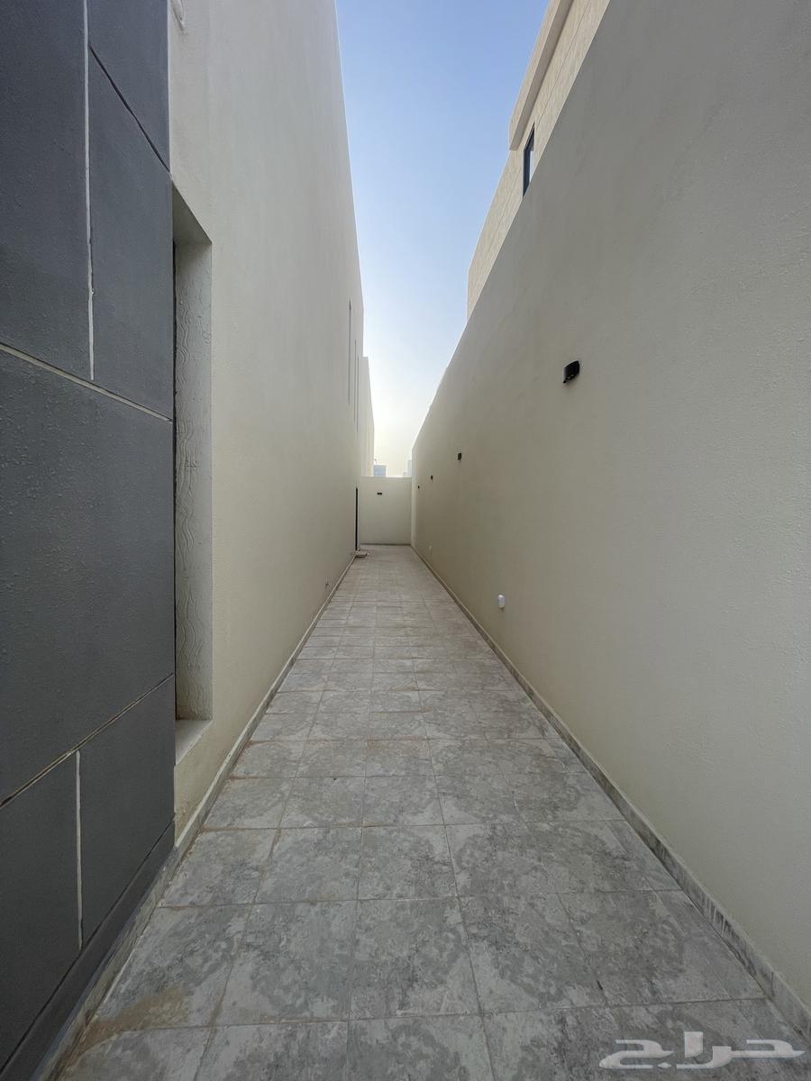 3 bedroom villa in Al Janadriyah 5