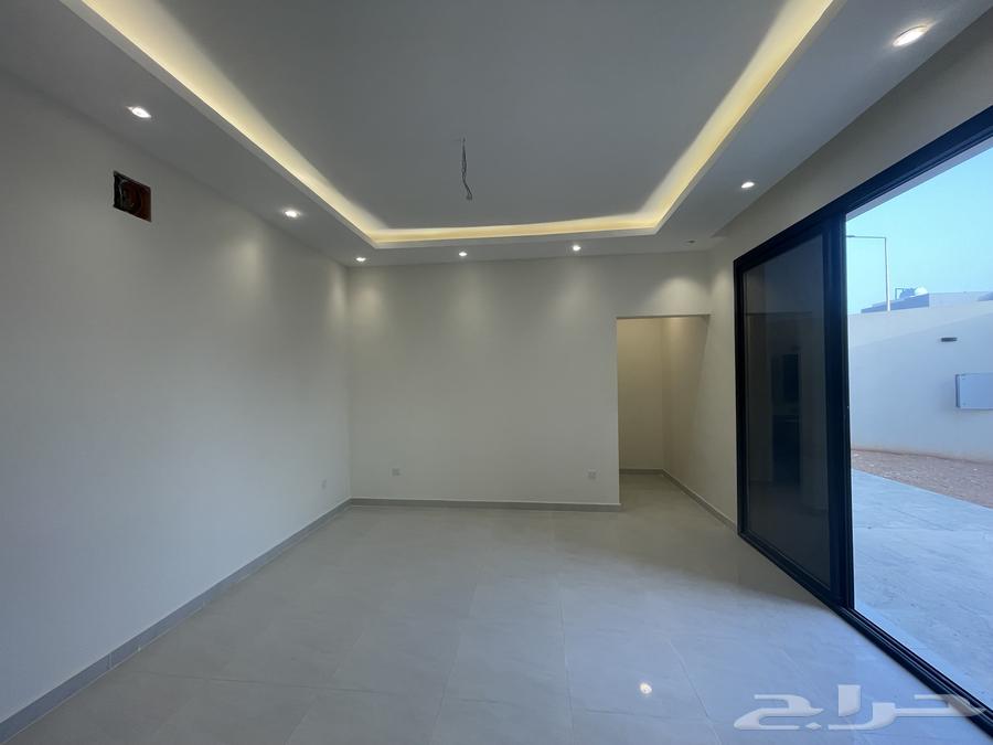 3 bedroom villa in Al Janadriyah 9