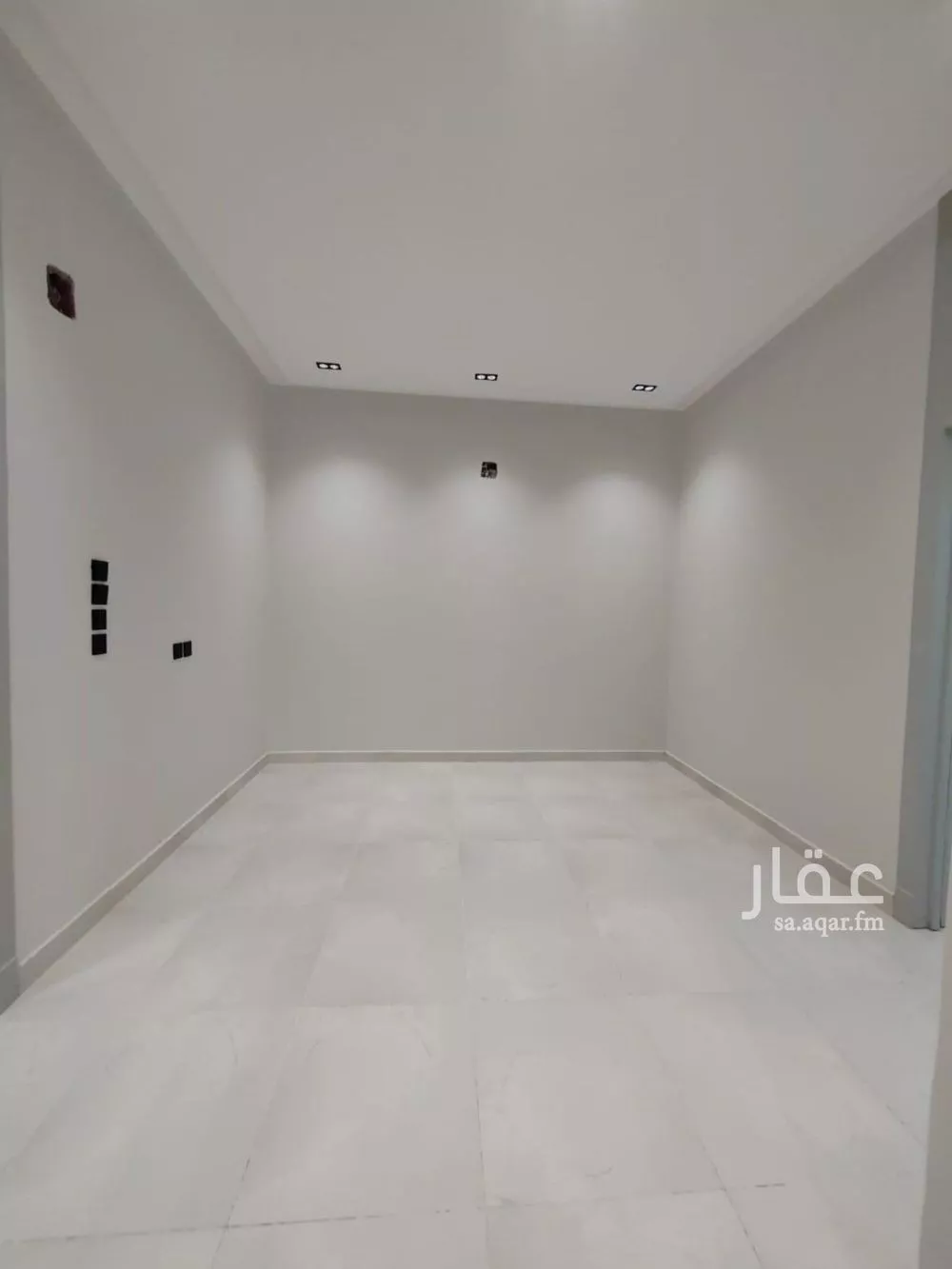 فيلا 6 غرف في طويق 10