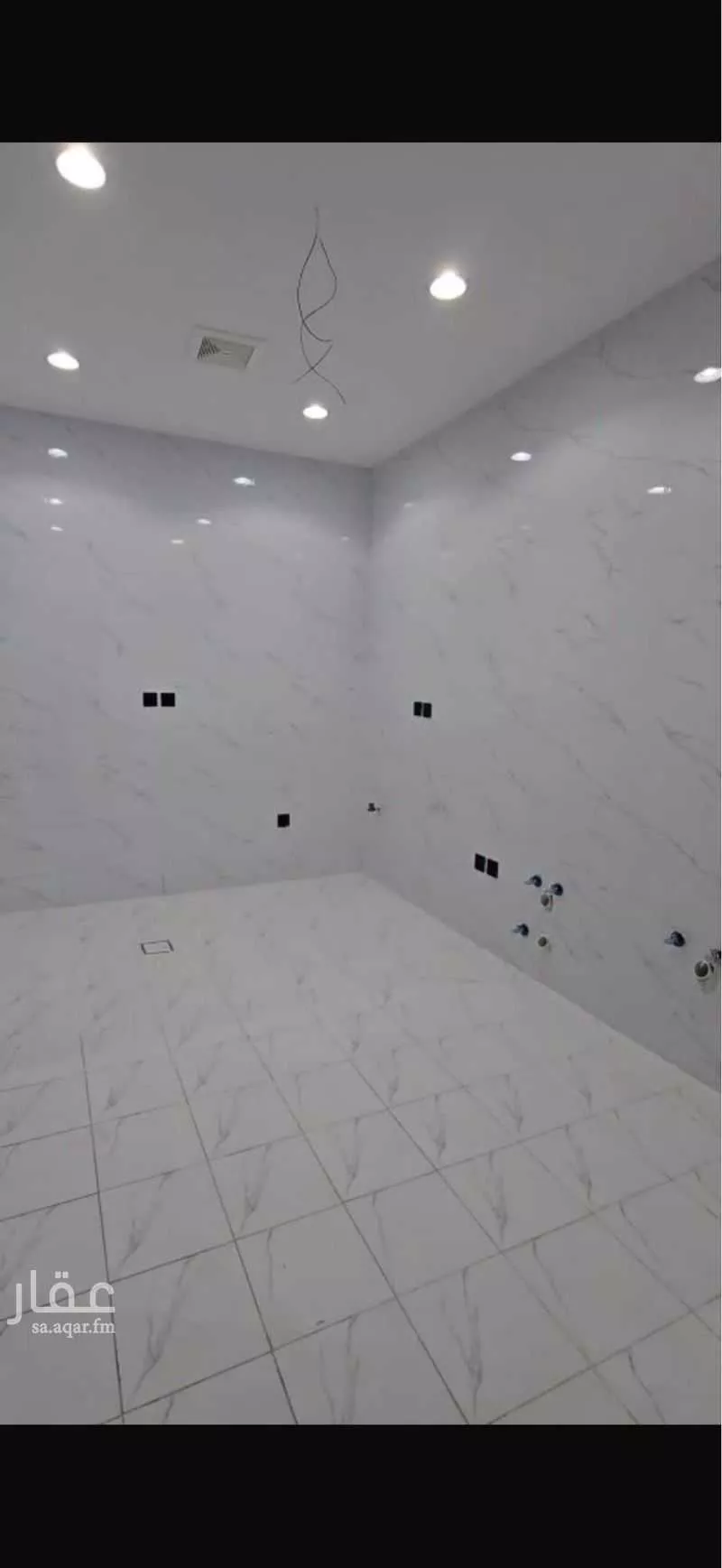 3 bedroom apartment in Al Nuzhah 10