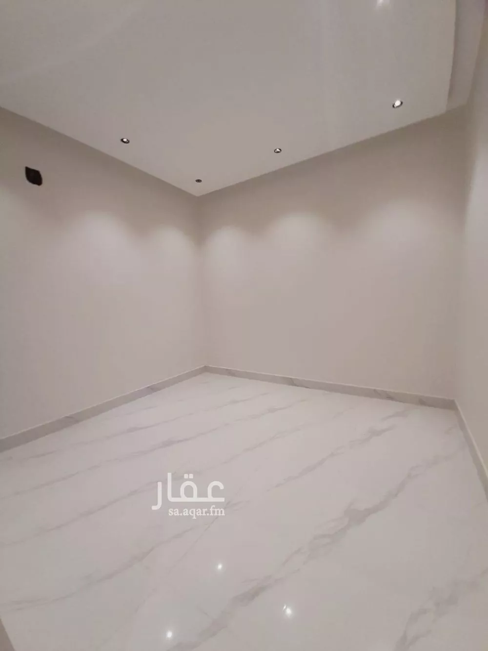 6 bedroom villa in Dhahrat Namar 13