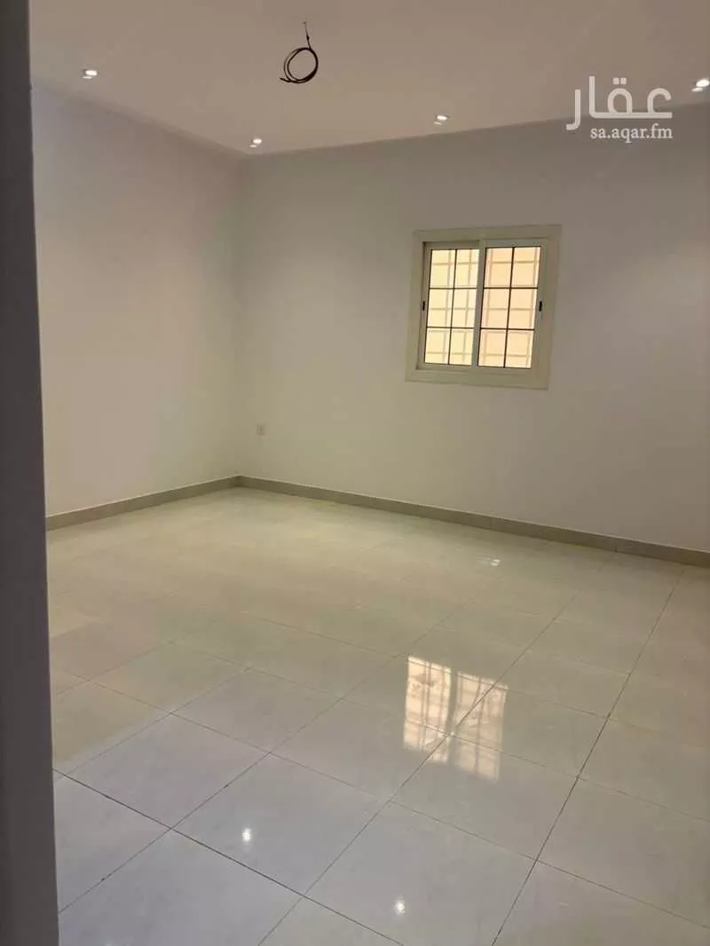 6 bedroom apartment in Al Hamdaniyah 4