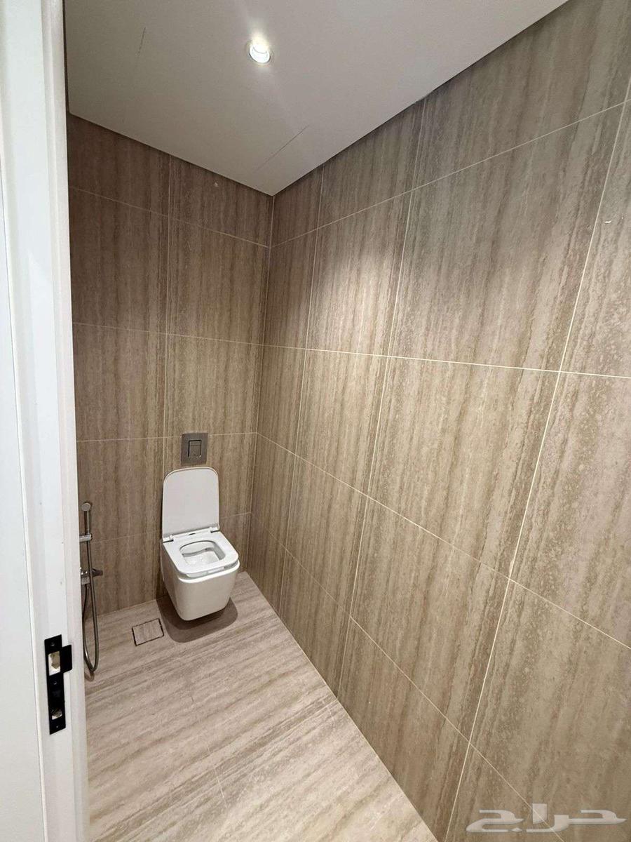 3 bedroom apartment in Al Salamah 12