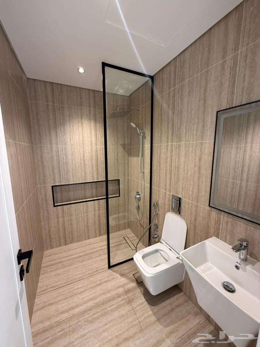 3 bedroom apartment in Al Salamah 17