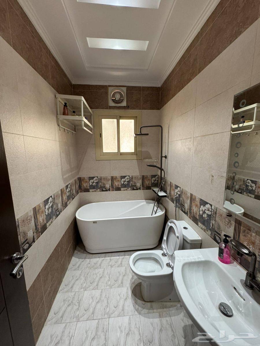 4 bedroom apartment in Al Marwa 7