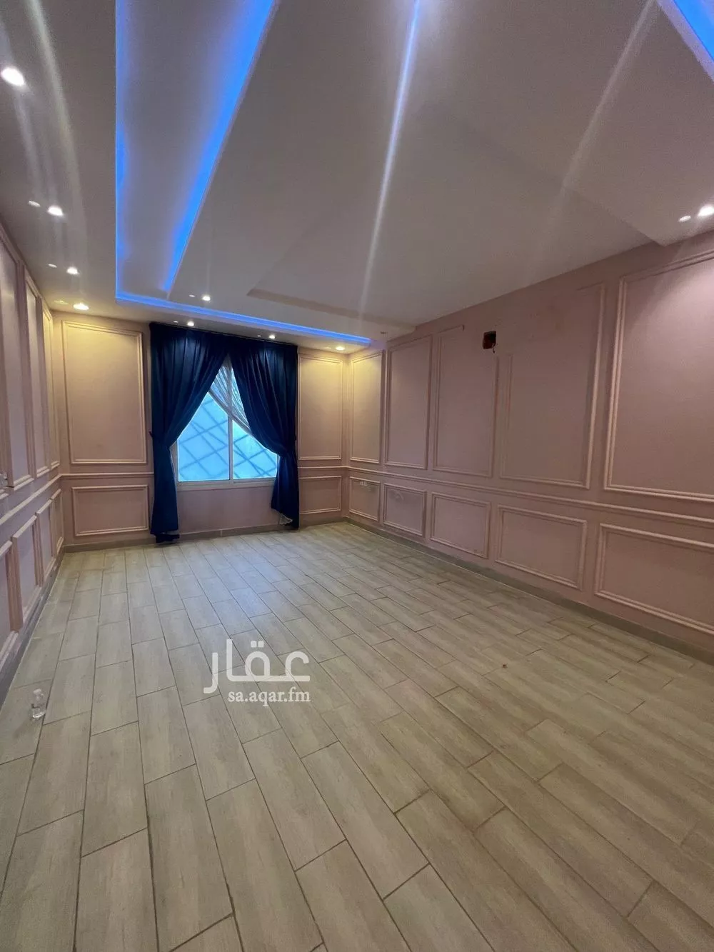 9 bedroom villa in Al Hazm 11