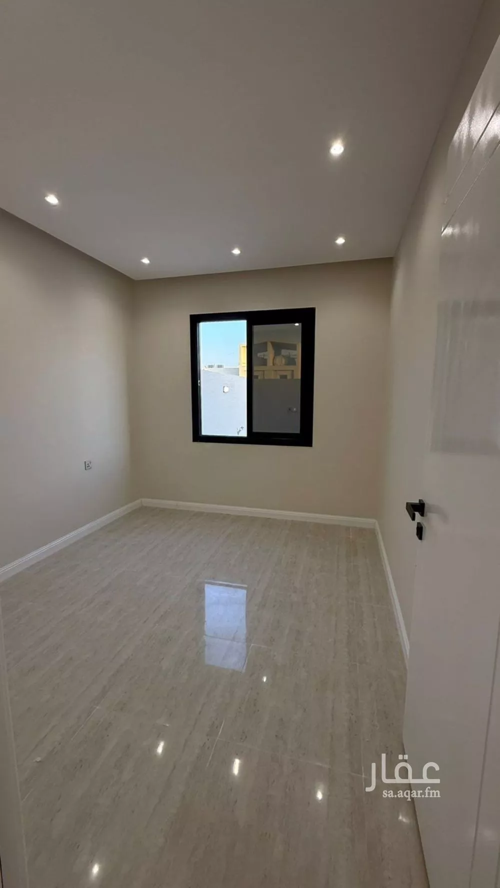 5 bedroom villa in As Suwaidi 5