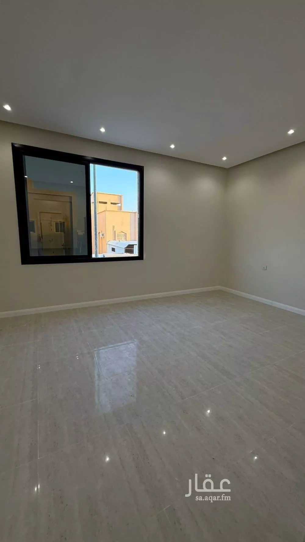 5 bedroom villa in As Suwaidi 7