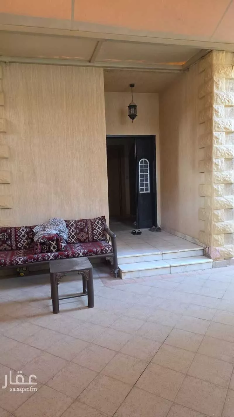 6 bedroom villa in Al Wadi 3