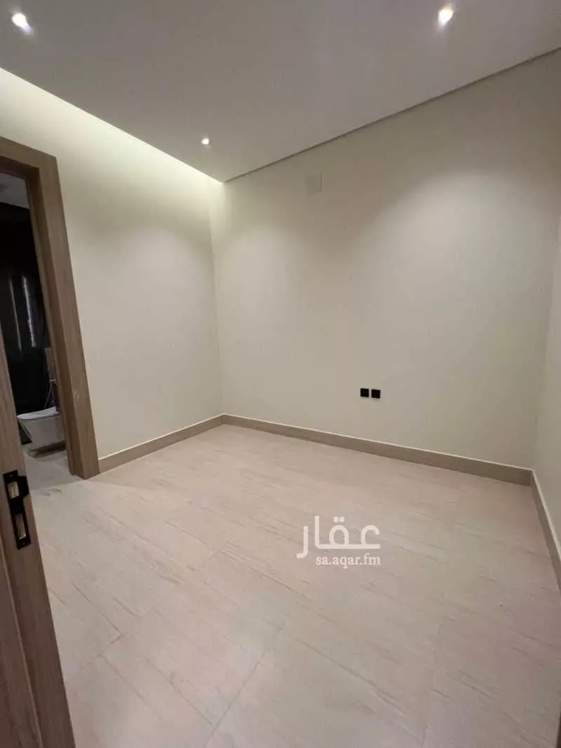 فيلا 5 غرف في العقيق 11